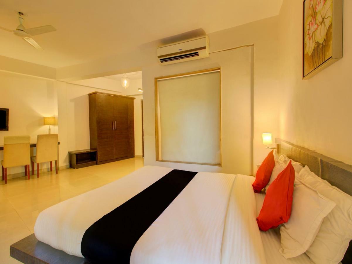 Capital O 36727 Plush Retreat Hotell Dive Exteriör bild